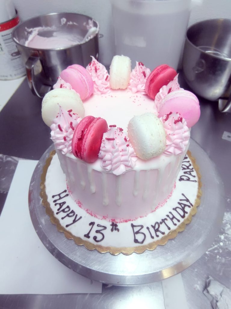 bday-cake-girl-img32